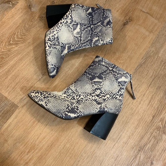 Qupid snake print ankle boots - Picture 3 of 6